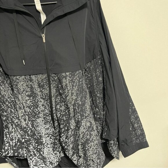 Lululemon Ride and Reflect Jacket x Soulcycle - Picture 5 of 10